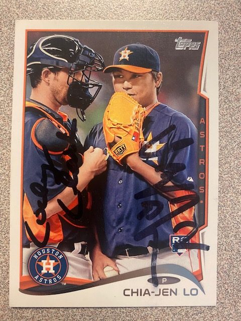 Chia-Jen Lo autograph in the Astros A to Z collection