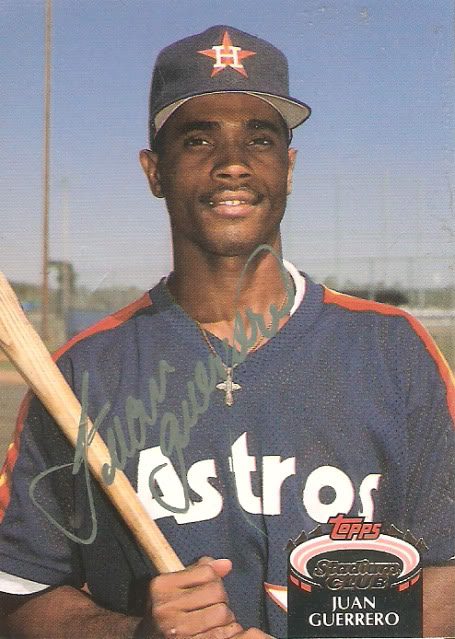 Juan Guerrero autograph in the Astros A to Z collection
