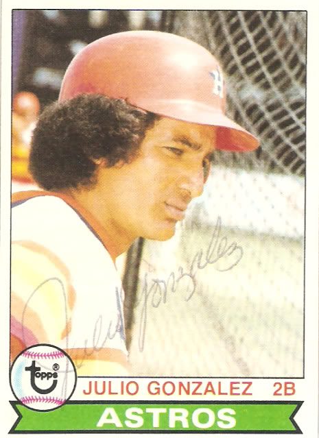 Julio Gonzalez autograph in the Astros A to Z collection