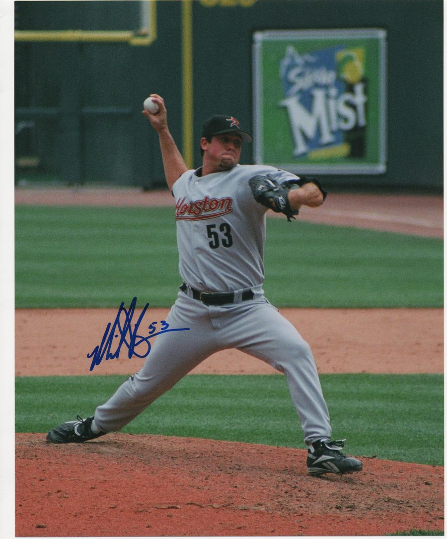 Mike Burns autograph in the Astros A to Z collection